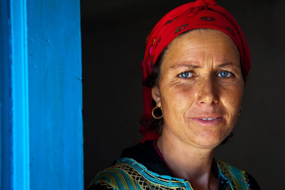 Moroccan woman with blue eyes
